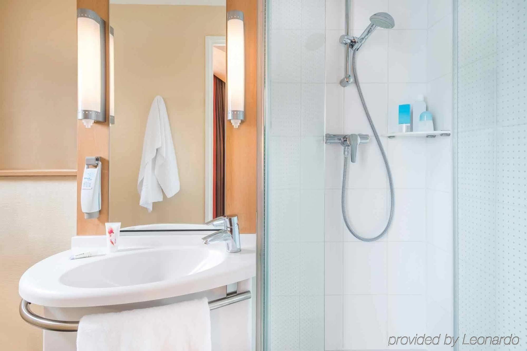 Ibis Nantes Centre Tour Bretagne Hotel Eksteriør billede